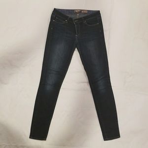 Paige premium denim skinny leg jeans. Size 27